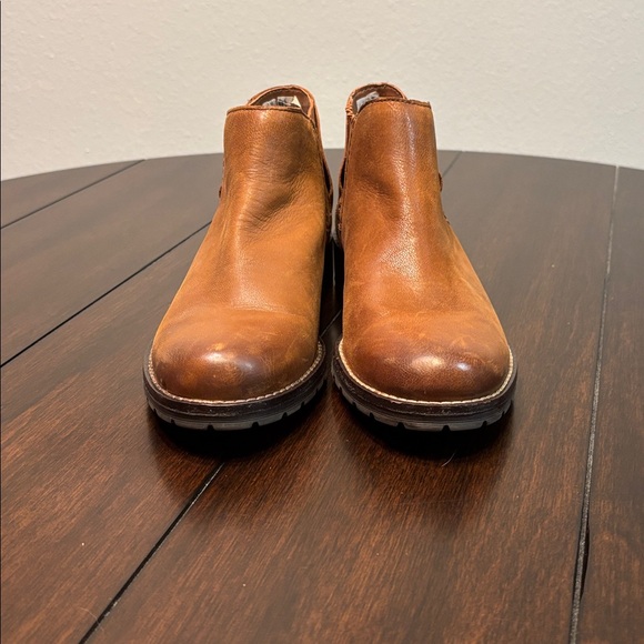 Clark’s boots 7 - Picture 2 of 6